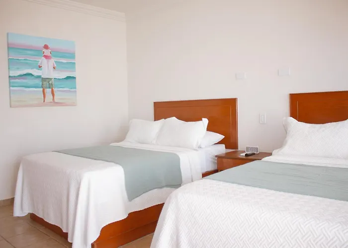 Costa Elegante Hotel & Suites